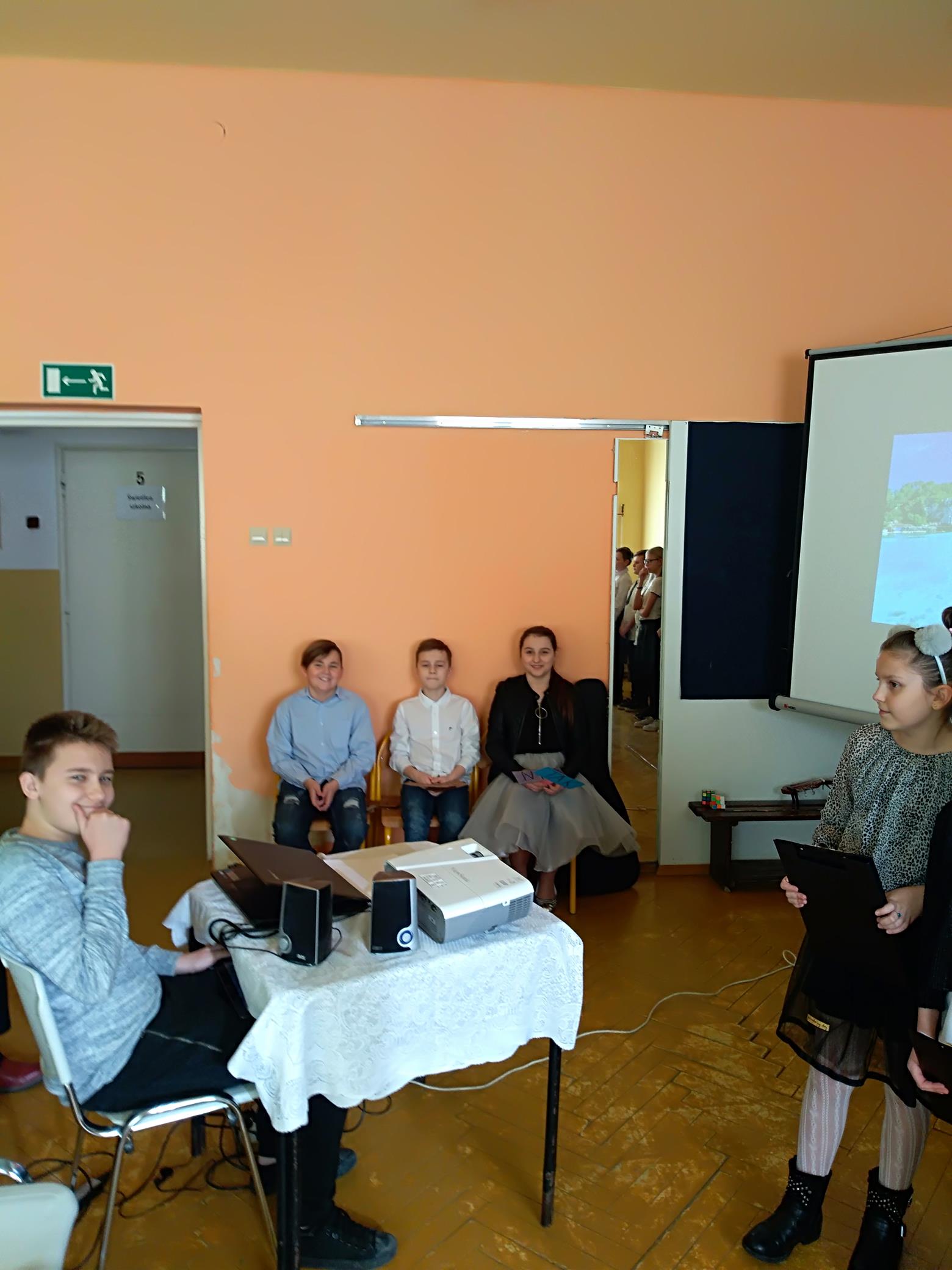 Dzień Babci i Dziadka w Zespole Szkolno –Przedszkolnym w   Sękowej